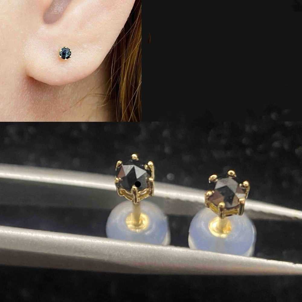 Black stud diamond earrings
